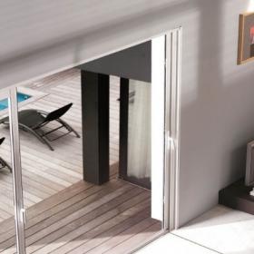 ALU : L’ALUMINIUM POUR DES FENÊTRES DESIGN AVEC LARO AMÉNAGEMENT D'INTÉRIEUR