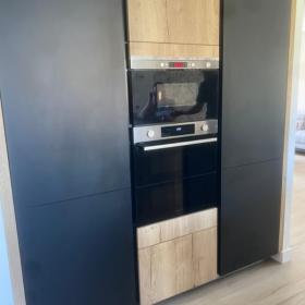 Cuisine réalisée par LARO, entreprise de rénovation d'intérieur et cuisiniste à Caen