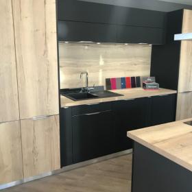 NOUVELLE CUISINE DANS NOTRE SHOWROOM CHEZ LARO AMÉNAGEMENT D'INTÉRIEUR