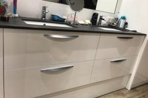 RÉNOVATION SALLE DE BAIN BIEVILLE-BEUVILLE PAR LARO AMÉNAGEMENT D’INTÉRIEUR