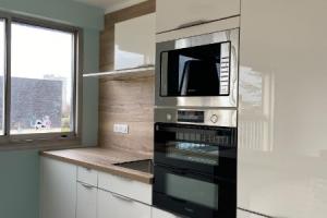 AMÉNAGEMENT DE CUISINE SUR MESURES AVEC LARO AMÉNAGEMENT D'INTÉRIEUR