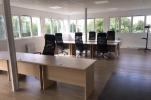 AGENCEMENT DE BUREAUX PROFESSIONNELS RÉALISÉ PAR LARO AMÉNAGEMENT D'INTÉRIEUR