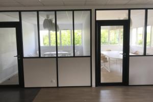 AGENCEMENT DE BUREAUX PROFESSIONNELS RÉALISÉ PAR LARO AMÉNAGEMENT D'INTÉRIEUR