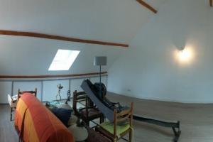 AMENAGEMENT DE COMBLE A LION SUR MER  PAR LARO AMENAGEMENT D'INTERIEUR