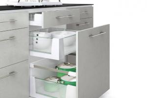ÉLÉMENTS BAS MULTI SERVICES POUR VOTRE CUISINE AVEC LARO AMÉNAGEMENT D’INTÉRIEUR
