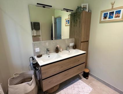 Rénovation d'une salle de bain par Laro Aménagement d'intérieur