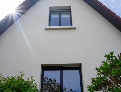 Pose de fenêtre, portail et portillon par Laro Aménagement d'intérieur