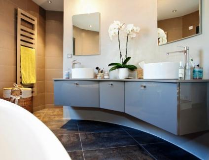 MEUBLE DE SALLE DE BAIN ESSENCE LAQUE BRILLANTE GRIS