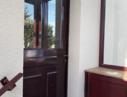 Remplacement de porte d’entrée par Laro Aménagement d’intérieur