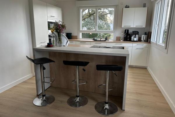 Nouvelle réalisation par LARO, entreprise de rénovation d’intérieur et cuisiniste à Caen