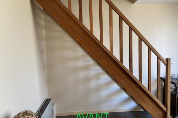 UN AMENAGEMENT DE PLACARD SOUS ESCALIER SUR MESURE PAR LARO AMENAGEMENT D'INTERIEUR