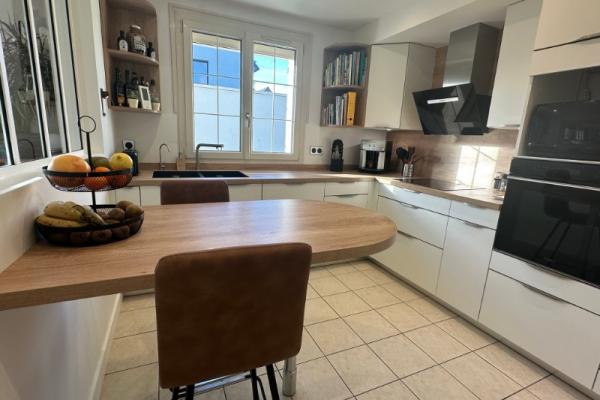 Nouvelle réalisation par LARO, entreprise de rénovation d’intérieur et cuisiniste à Caen