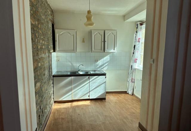 Rénovation d'un ancien appartement pour la location par Laro Aménagement d'intérieur
