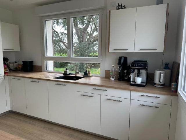Nouvelle réalisation par LARO, entreprise de rénovation d’intérieur et cuisiniste à Caen