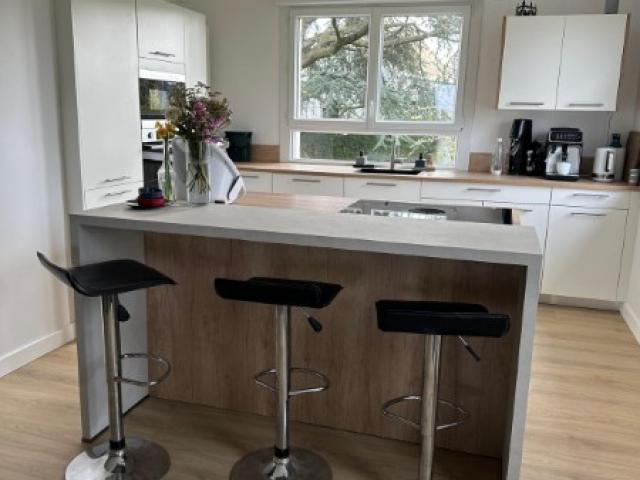 Nouvelle réalisation par LARO, entreprise de rénovation d’intérieur et cuisiniste à Caen