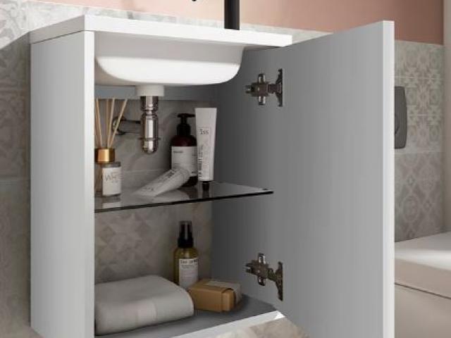 Aménagement petit espace dans la salle de bain par Laro Aménagement d'intérieur