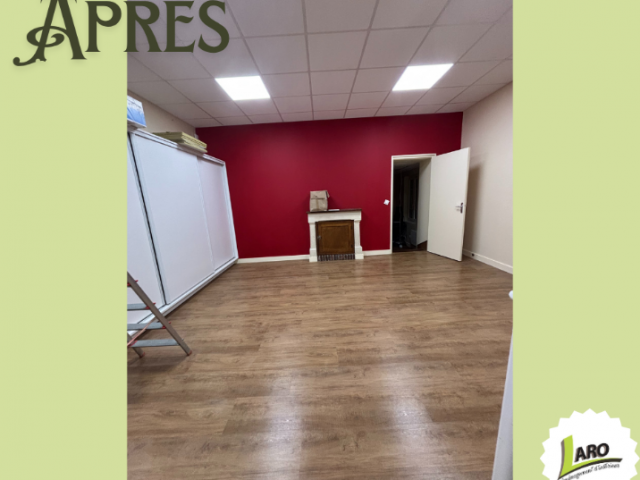 Travaux dans un bâtiment municipal par Laro Aménagement d'interieur