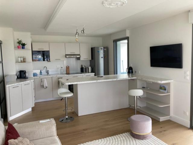 Réalisation et rénovation d'une cuisine par Laro Aménagement d'intérieur