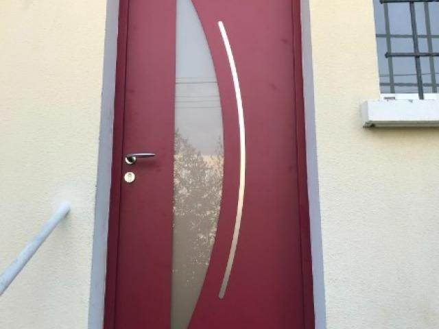 PORTE D'ENTRÉE ALUMINIUM MODÈLE CYTISS 7 PAR LARO AMENAGEMENT D'INTERIEUR