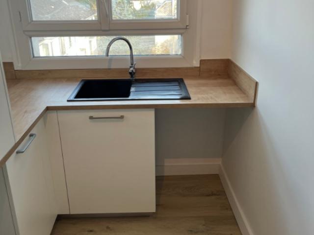 Réalisation d’une cuisine sur mesure dans un petit espace à Caen