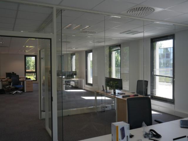 CLOISONS MODULAIRES ALUMINIUM PAR LARO AMENAGEMENT D'INTERIEUR