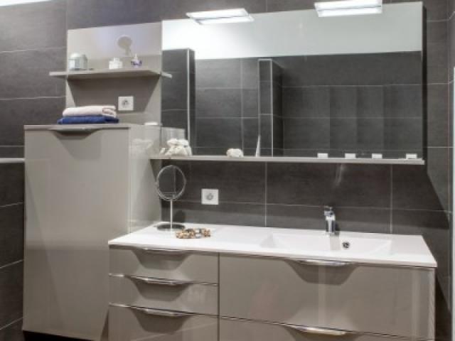 MEUBLE DE SALLE DE BAIN FUTURA MÉDIUM VERNIS BRILLANT GRIS TAUPE MÉTALLISÉ
