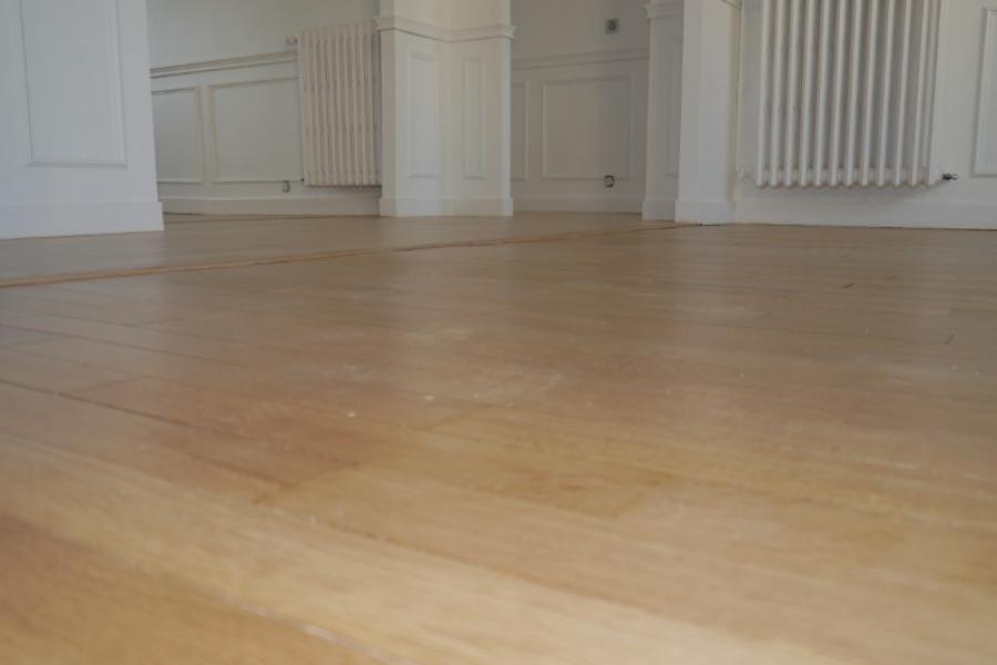 RENOVATION PARQUET MASSIF CAEN PONCAGE ET VITRIFICATION