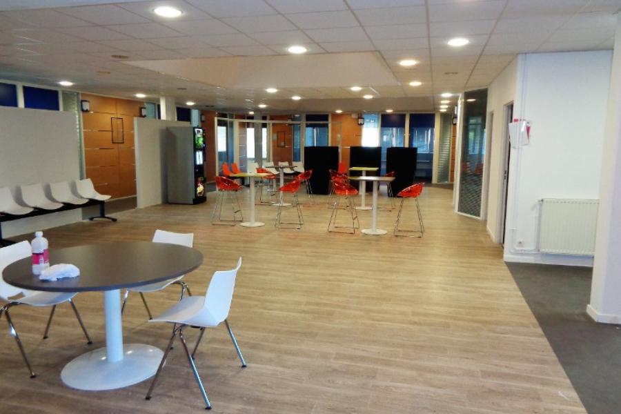 CLOISONS MODULAIRES ALUMINIUM PAR LARO AMENAGEMENT D'INTERIEUR