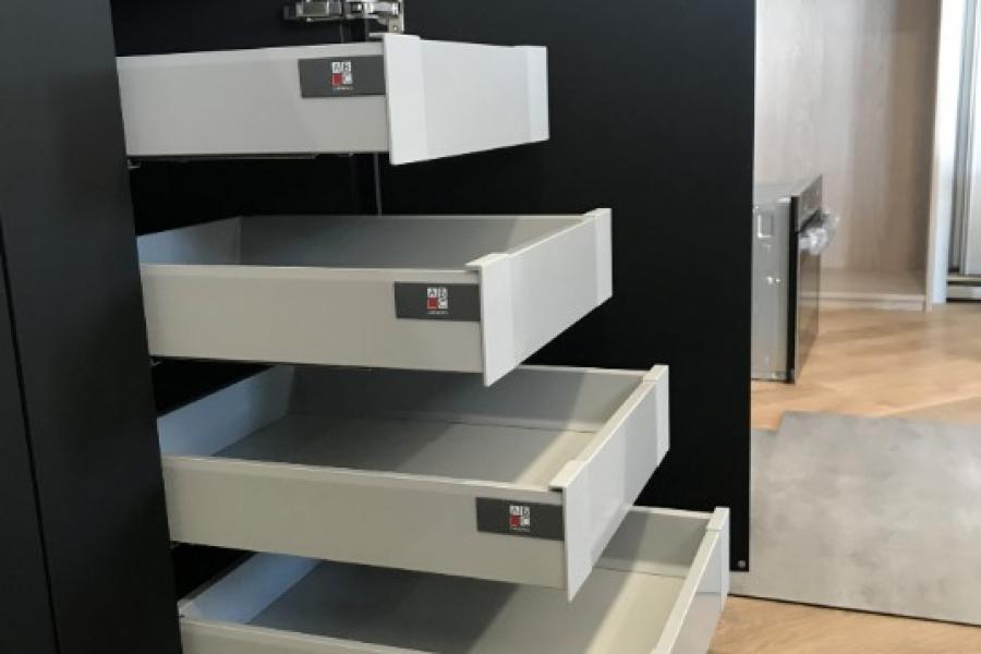 NOUVELLE CUISINE DANS NOTRE SHOWROOM CHEZ LARO AMÉNAGEMENT D'INTÉRIEUR