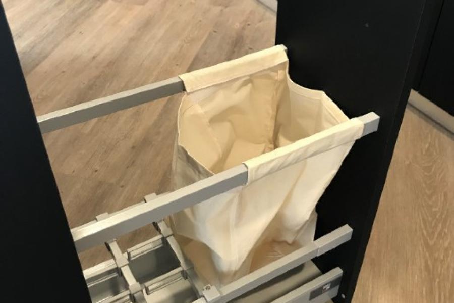 NOUVELLE CUISINE DANS NOTRE SHOWROOM CHEZ LARO AMÉNAGEMENT D'INTÉRIEUR