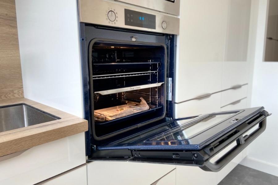AMÉNAGEMENT DE CUISINE SUR MESURES AVEC LARO AMÉNAGEMENT D'INTÉRIEUR