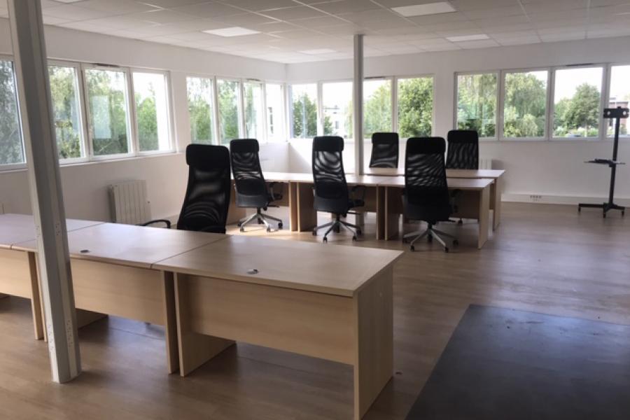 AGENCEMENT DE BUREAUX PROFESSIONNELS RÉALISÉ PAR LARO AMÉNAGEMENT D'INTÉRIEUR