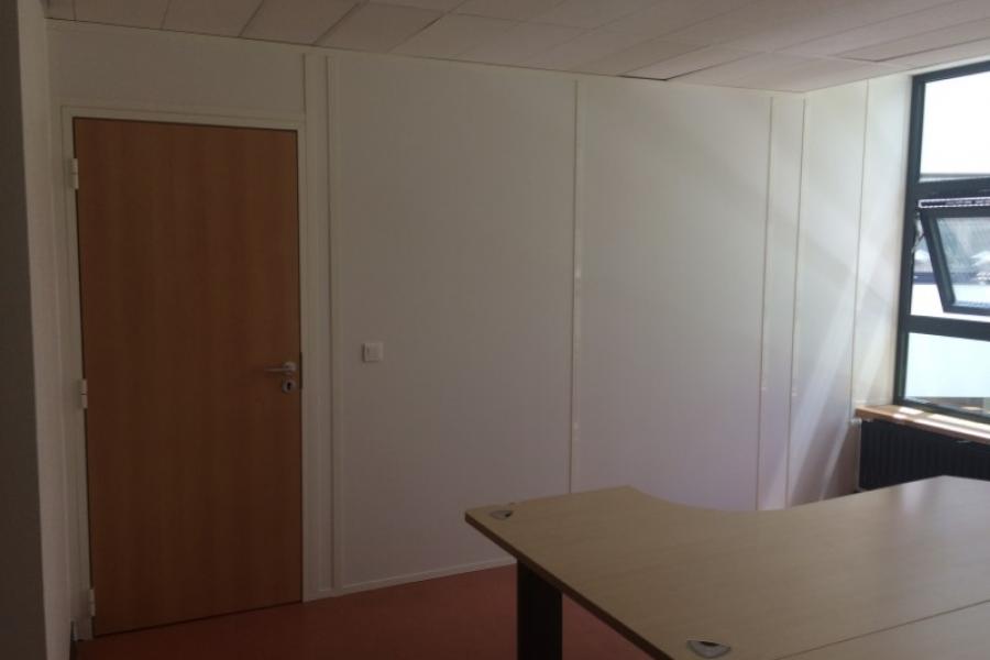 CLOISONS MODULAIRES ALUMINIUM PAR LARO AMENAGEMENT D'INTERIEUR