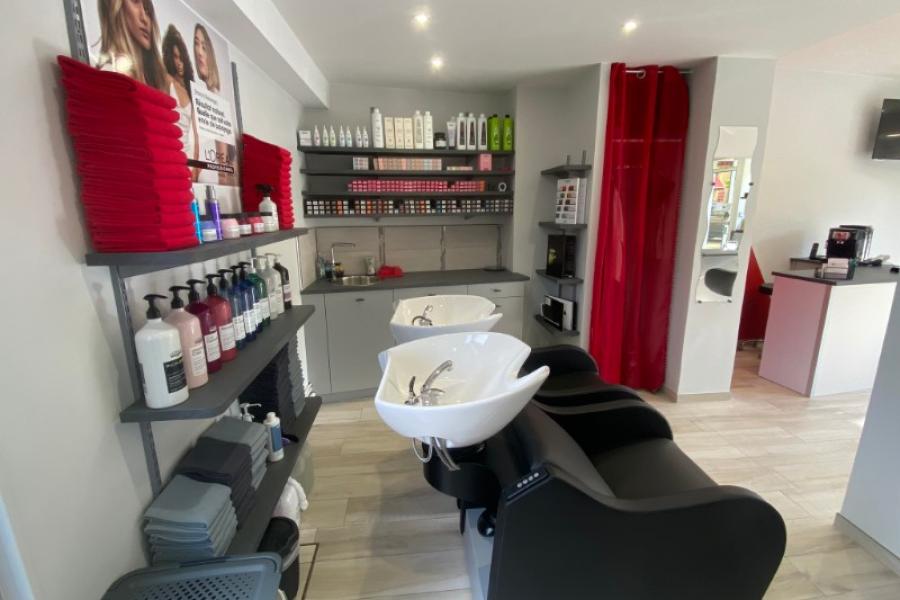 Rénovation salon de coiffure par Laro Aménagement d'intérieur