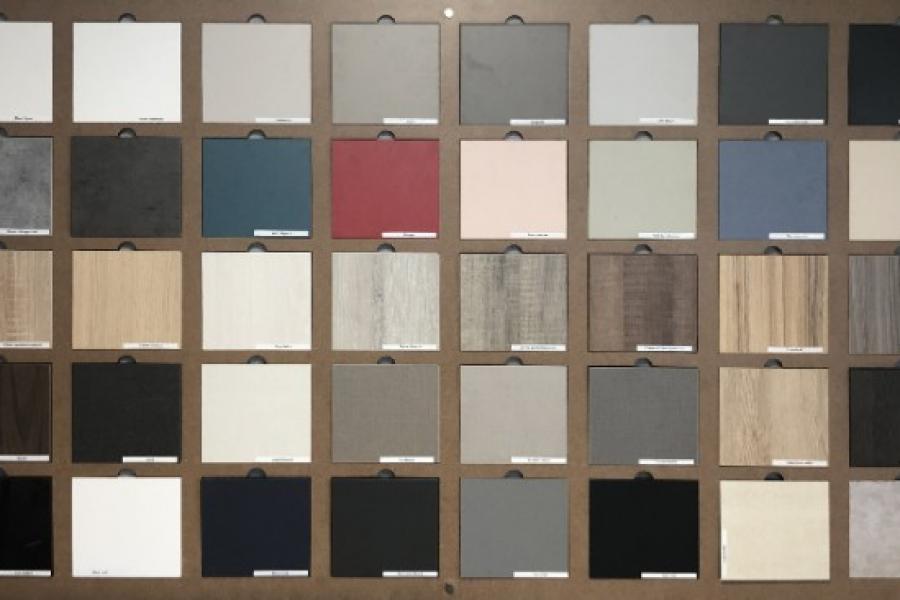 LE DRESSING N'EN FINIT PAS DE SÉDUIRE, CHIC ET ÉLÉGANT IL EST DEVENU UN ATOUT DÉCO !